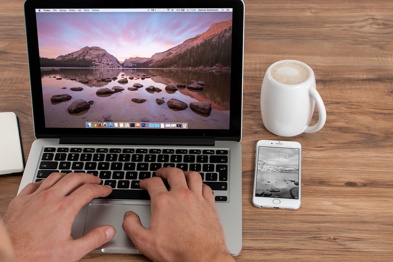 5 Most Effective Ways To Get a Job Faster