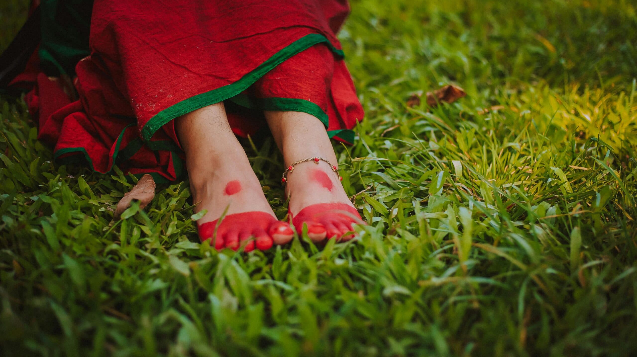 Different Designs of Anklet for Men and Women