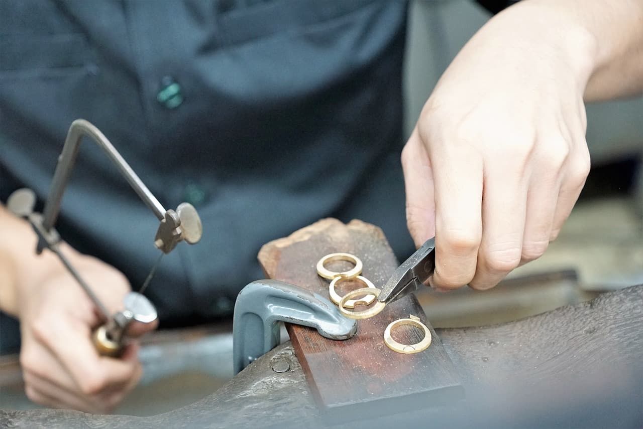 Jewelry Appraising: Unveiling the Value and Beauty