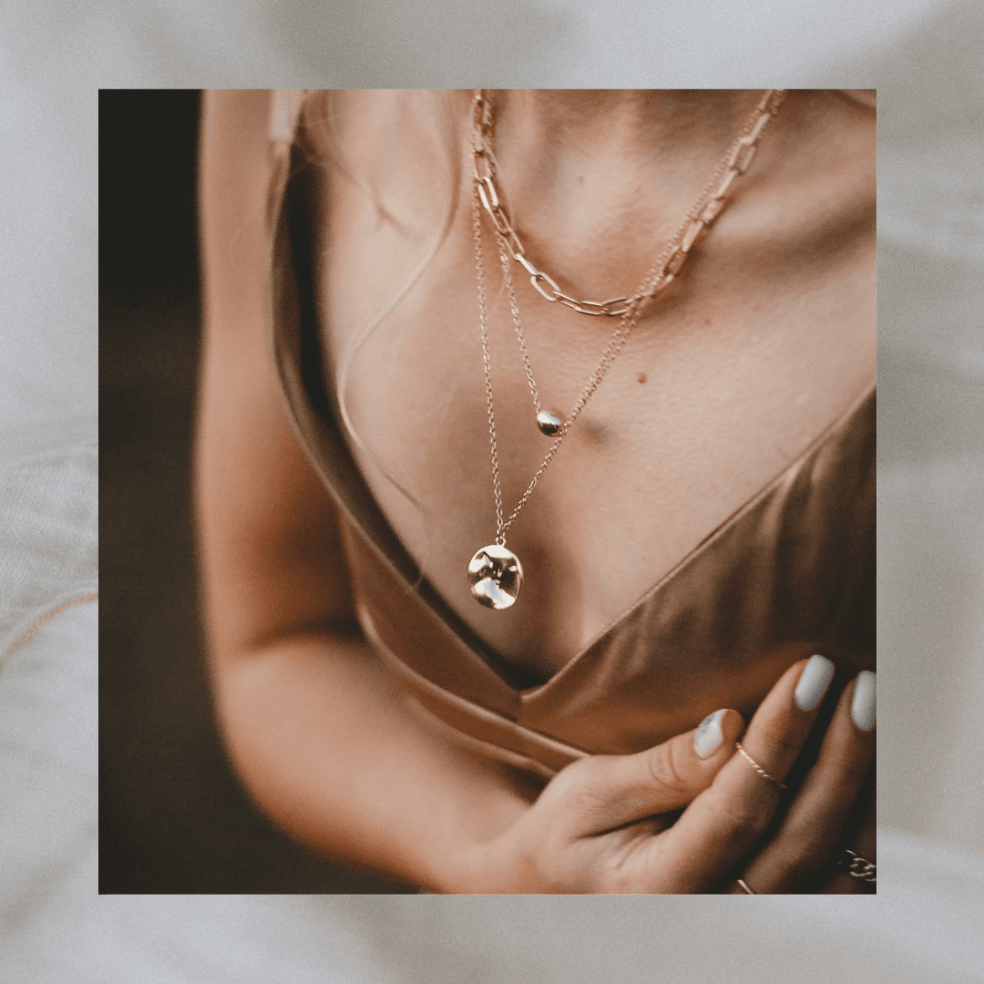 Mejuri Jewelry Designs: Enhancing Everyday Style