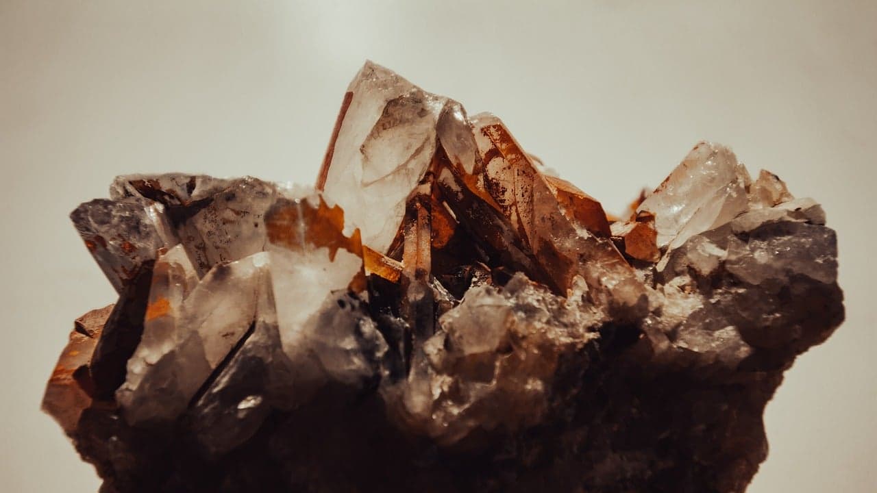 Sales Process in Gemstone Industry: A Guide