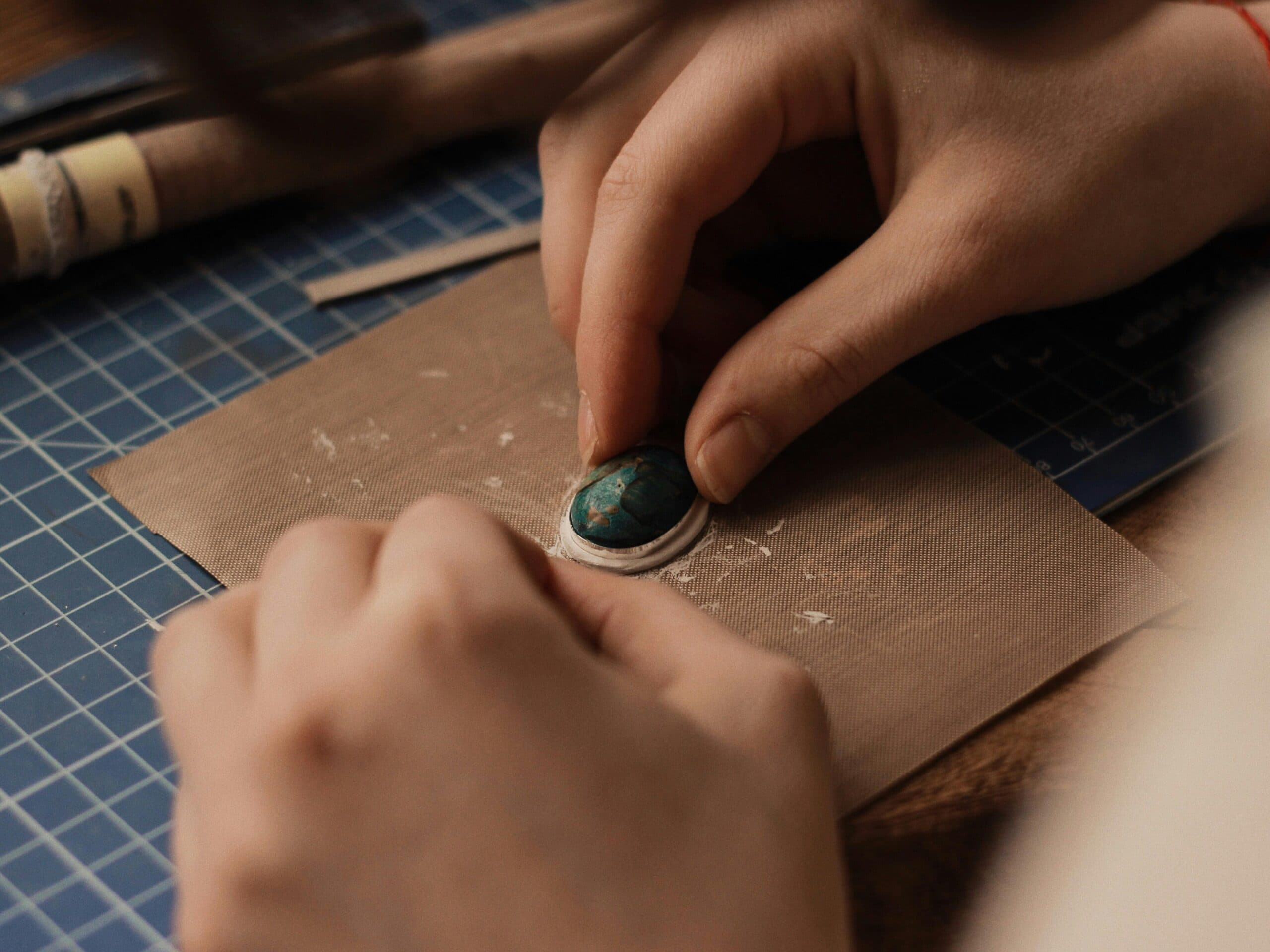 Sales Process in Jewelry Manufacturing : A Guide