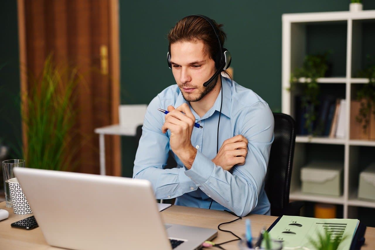 Ultimate Guide to Finding CRM Jobs