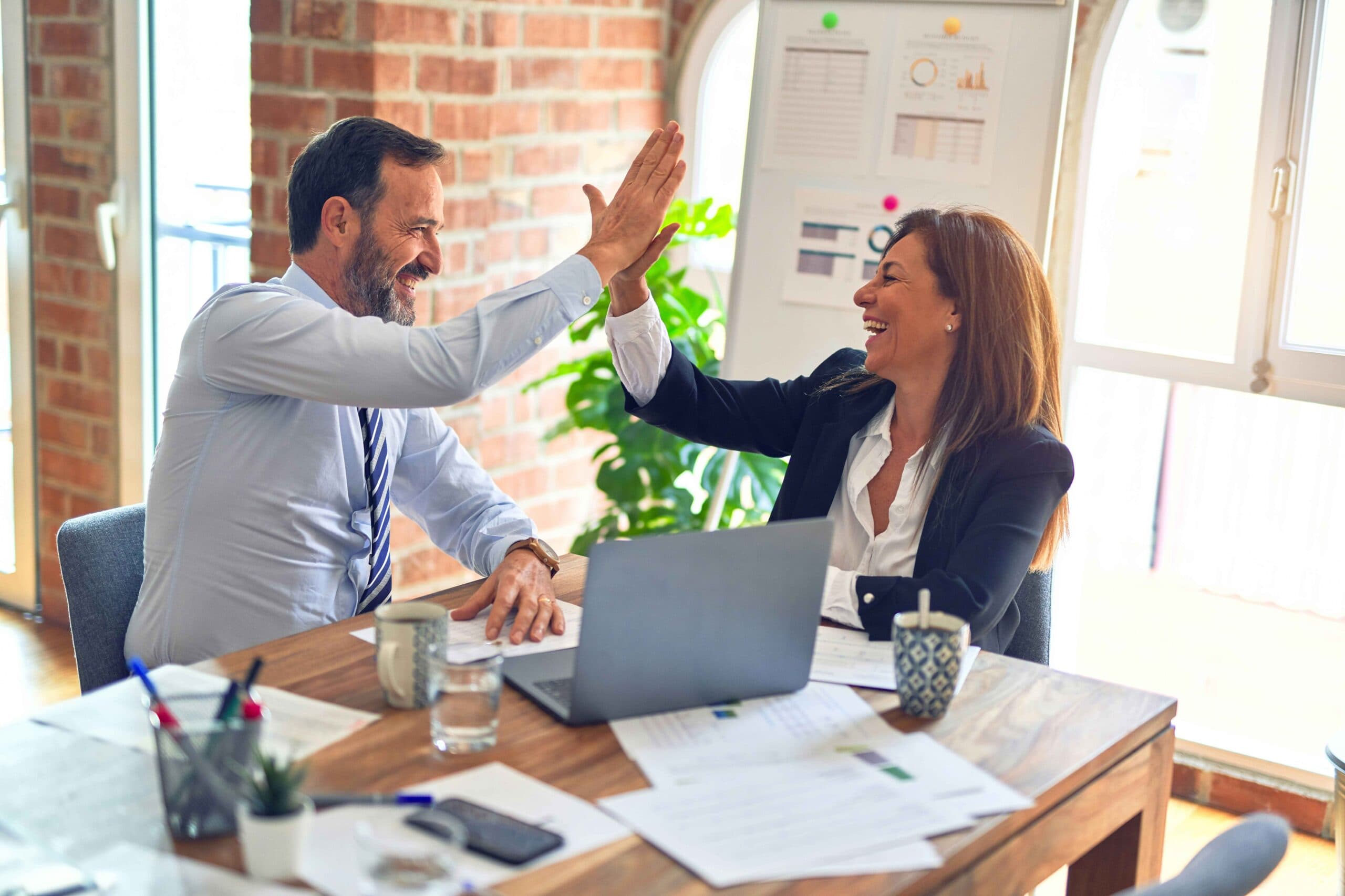 What are the benefits of setting smart goals