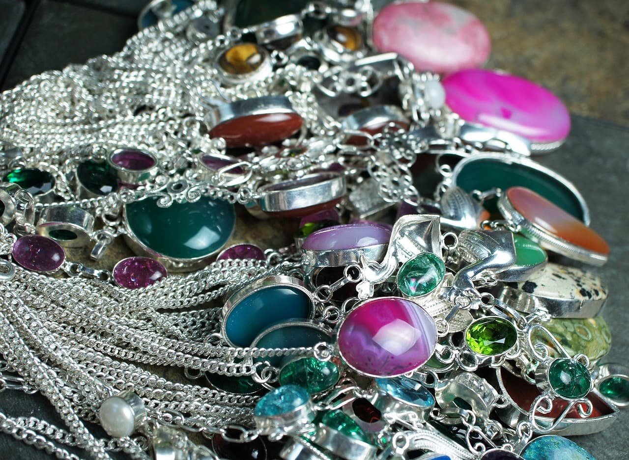 Wholesale Silver: A Guide to Affordable Elegance